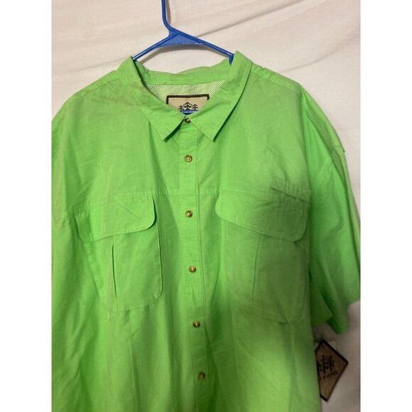Men's Green Casual Button Down Shirt - Picture 2 of 3